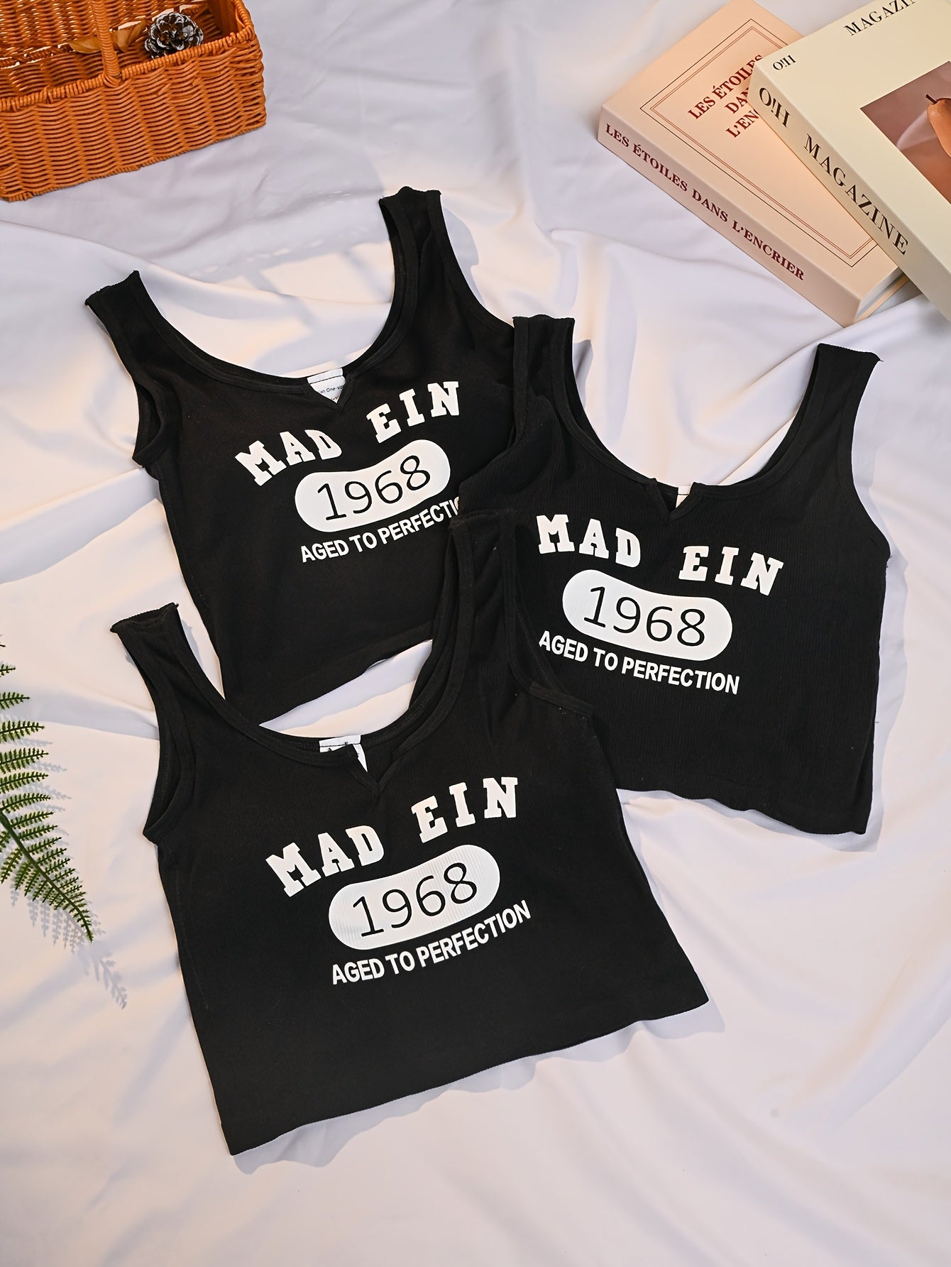 {3pcs} Sleeveless V-Neck Tank Tops with Built-In Bra Pads