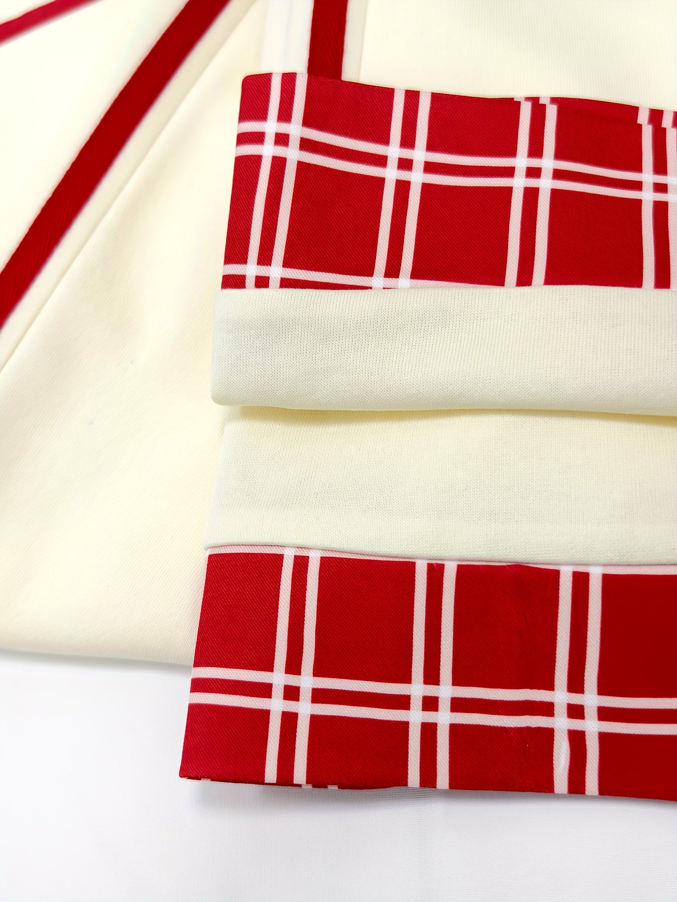 Women's Wide-Leg Pants - Beige and Red Non-Stretch Trousers, Machine Washable All-Season Formal & Casual Outfits for Christmas, Parties, Casual Attire - Non-Stretchy Leg Pants, Party Outfit, Stylish Trousers, Smooth Fabric, E