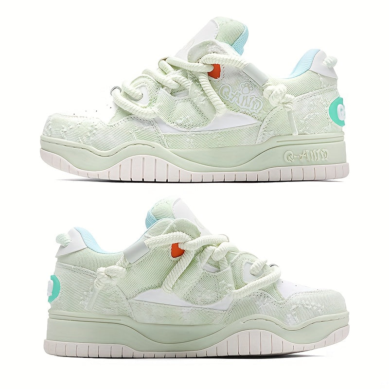 Low Top Lace-Up Cartoon Pattern Skateboarding Shoes