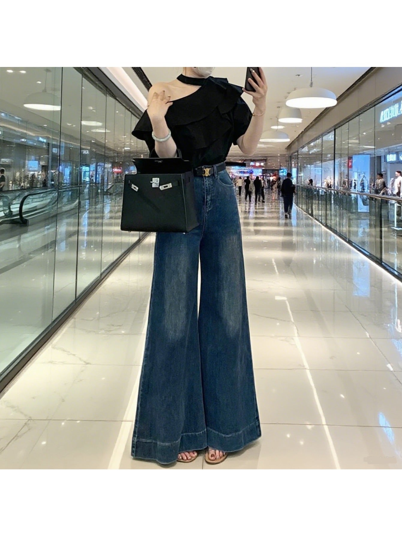 Vintage High-Waisted Wide Leg Jeans
