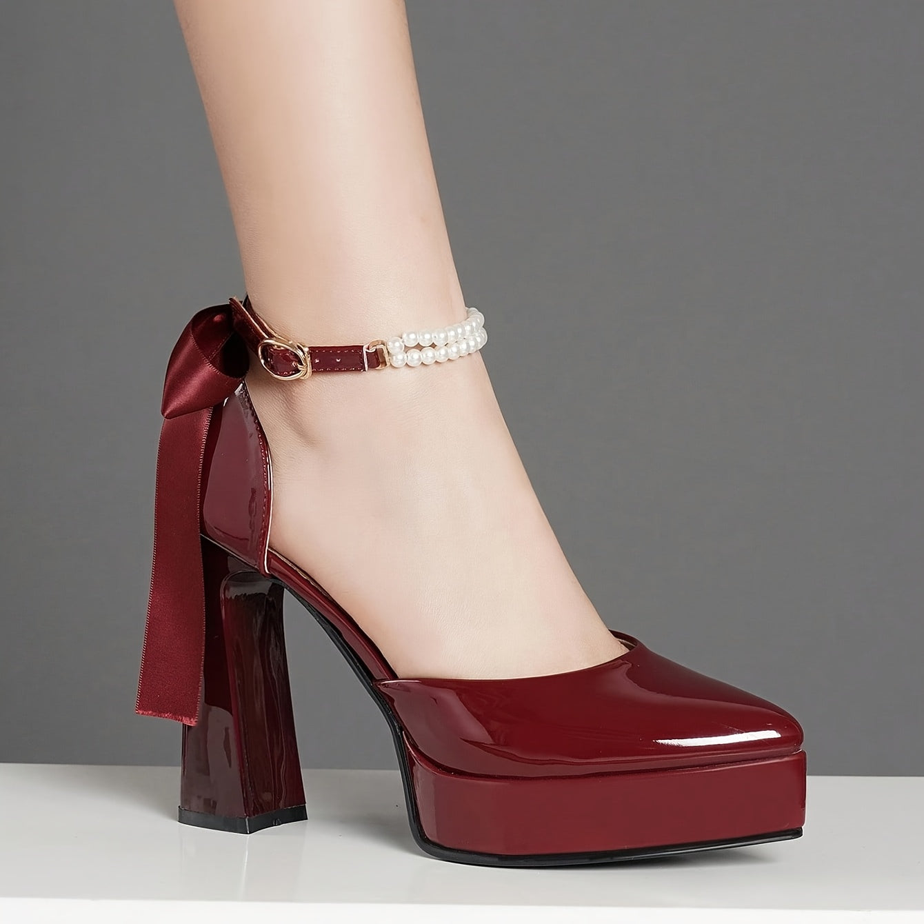 Pointed-Toe Stiletto Heels with Decorative Bow