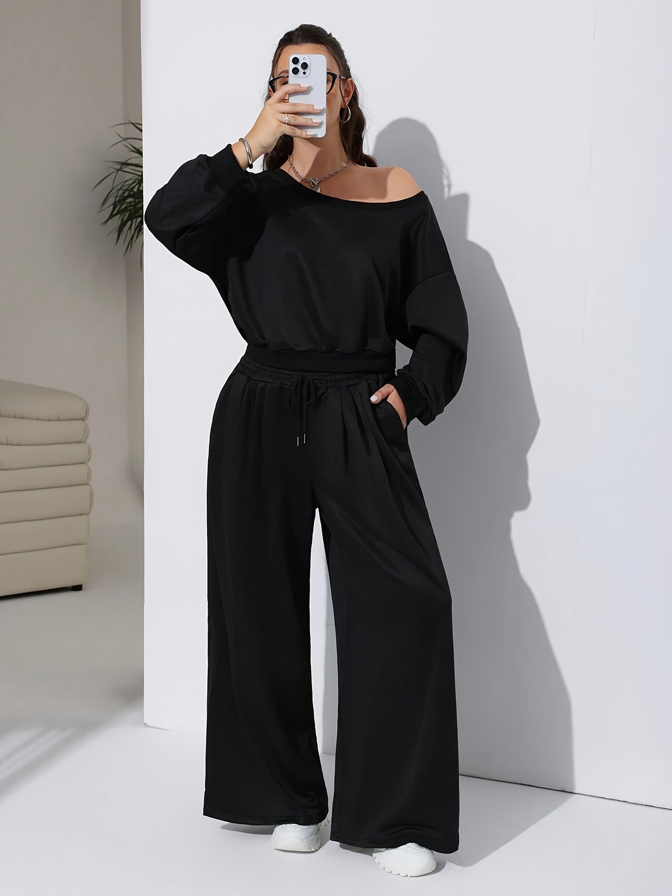 Casual Sweatshirt and Wide Leg Pants Set