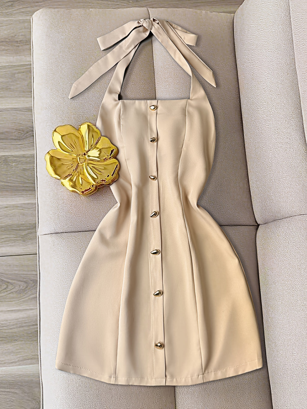 Sleeveless Waist-Cinching Dress with Tie and Button Closure