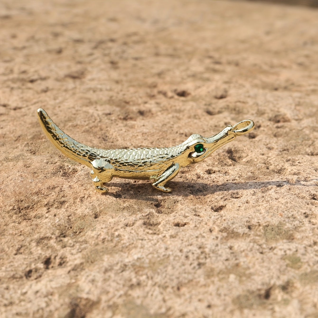 Light Golden Metal Crocodile Joint Holder