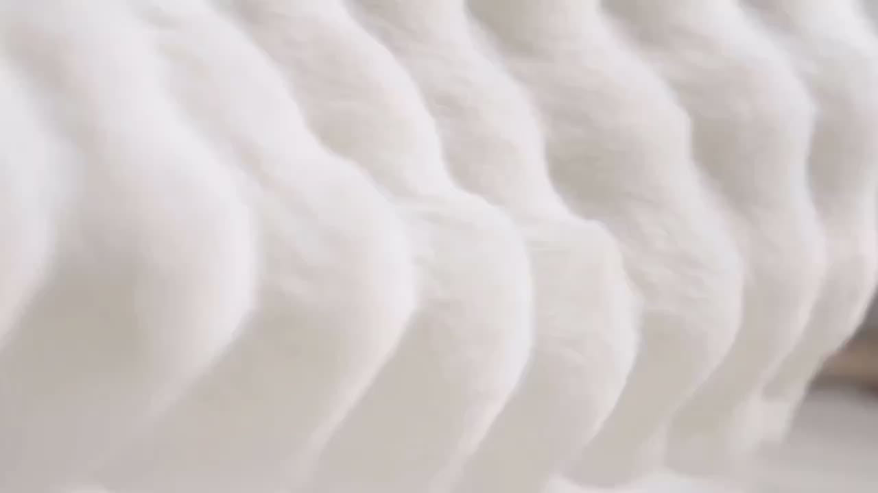 Bubble Velvet Area Mat