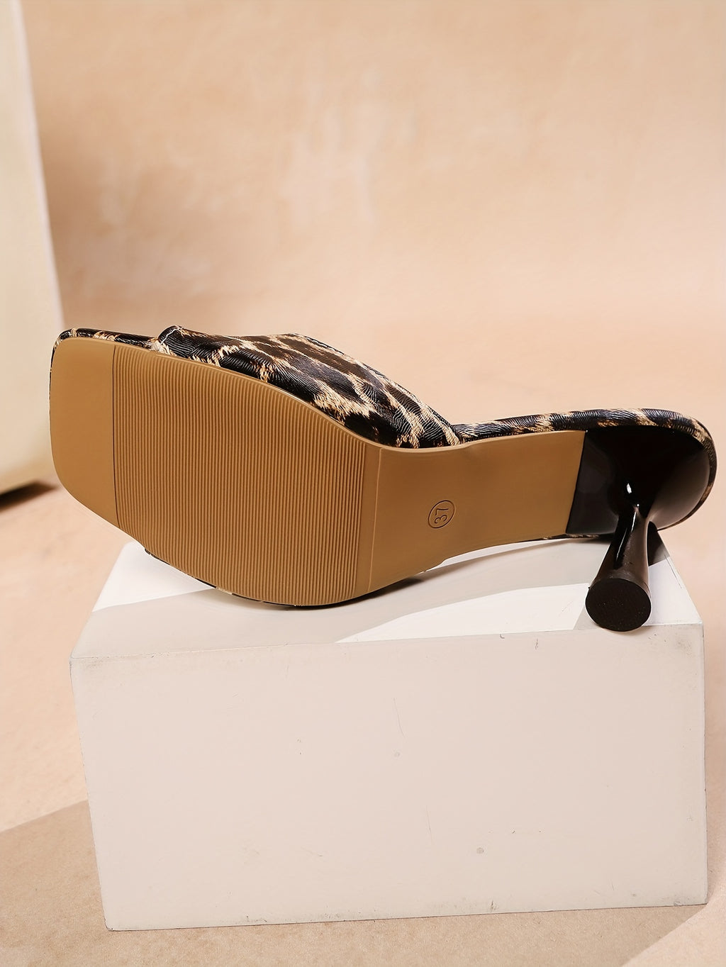 French Leopard Print Square-Toed High-Heeled Sandals