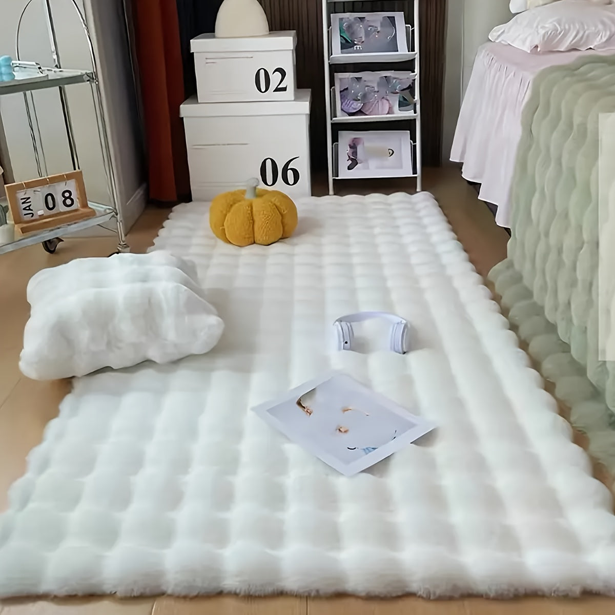 Bubble Velvet Area Mat