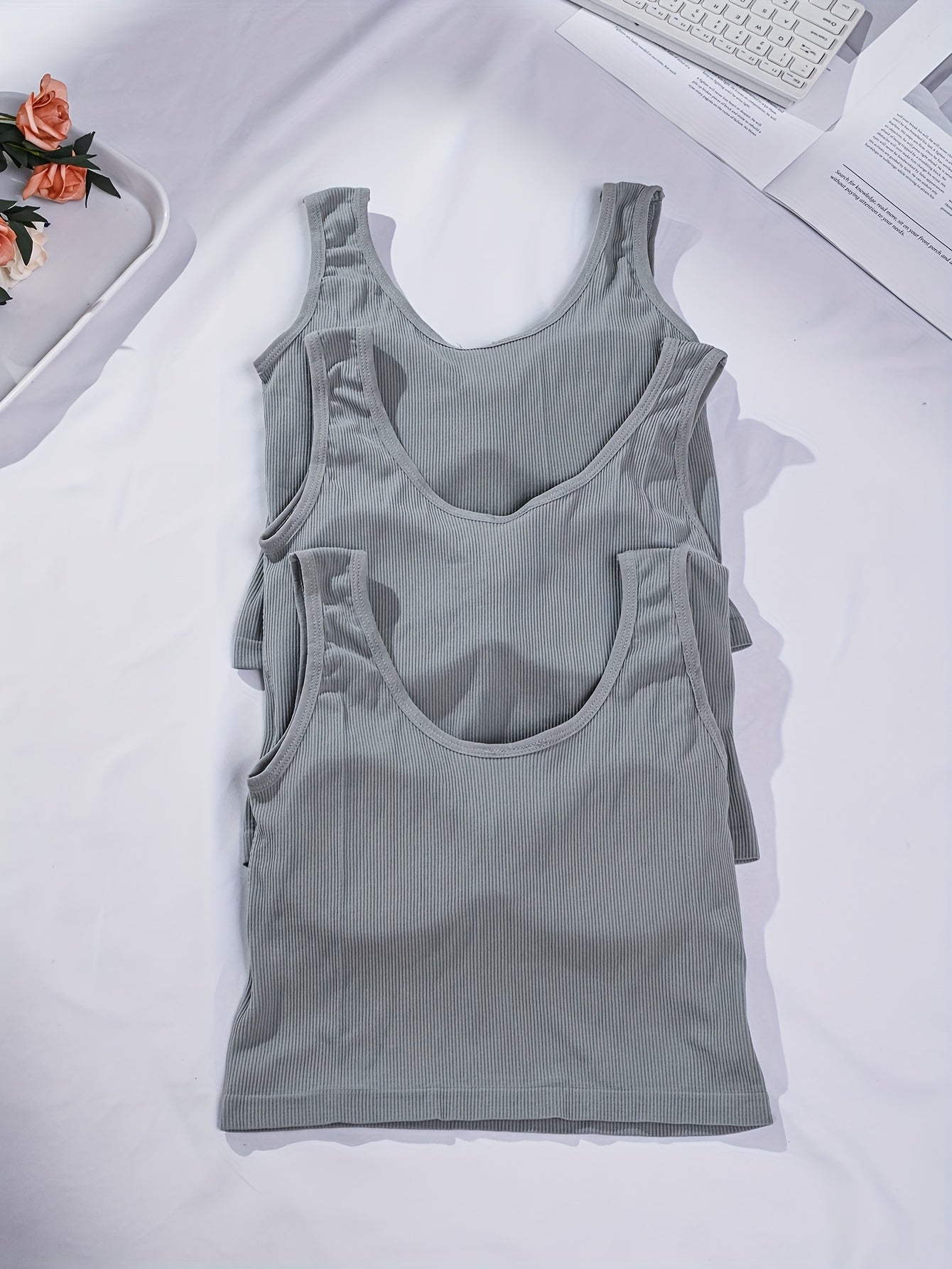 {3pcs} Sleeveless V-Neck Tank Tops with Built-In Bra Pads