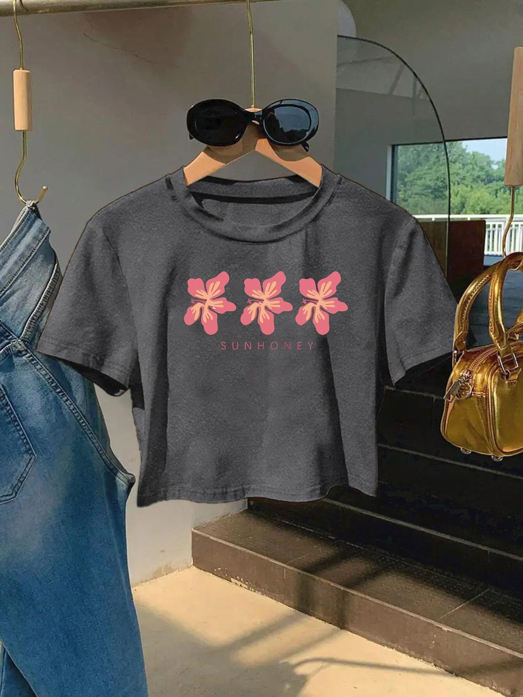 Floral Print Crop Top - "SUNHONEY"