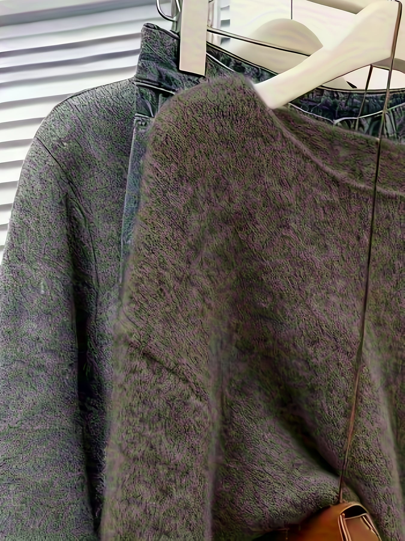 2025 New Christmas Casual Versatile Pullover Soft Short Sweater for Women Autumn Winter Base Layer