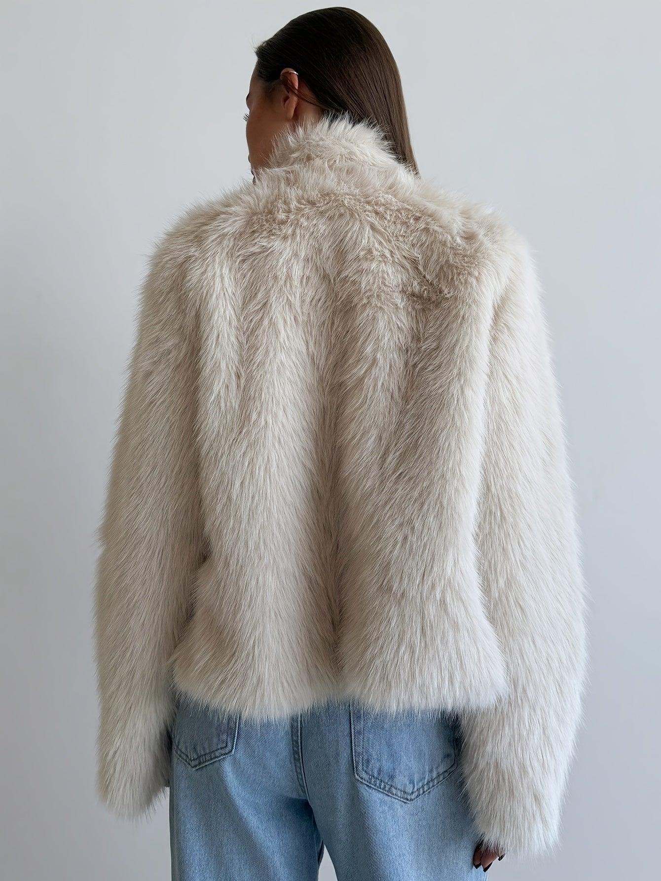 Warm and Stylish Faux Fur Coat for Women - Plush High Collar Open Front Jacket Suitable for Autumn and Winter Outings