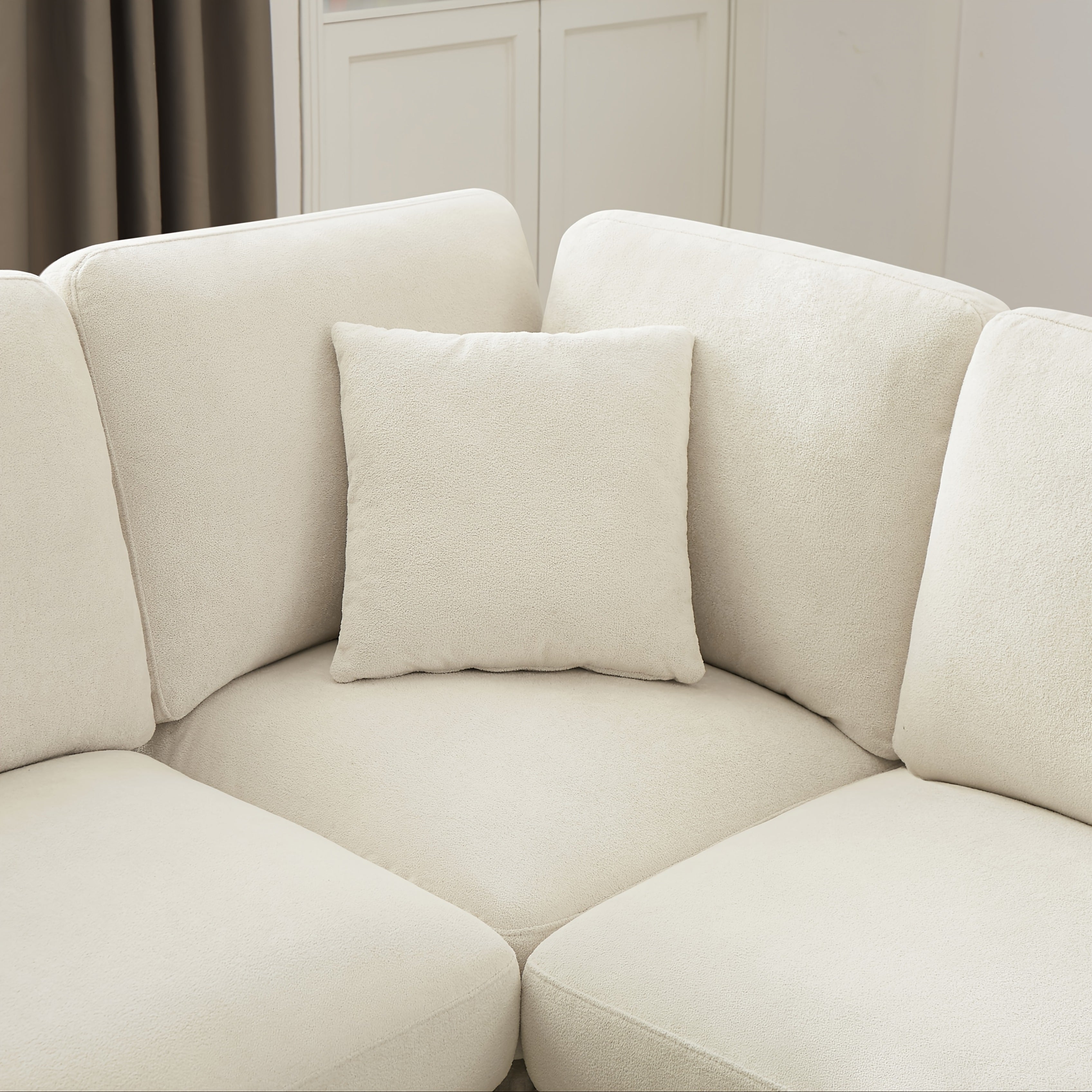 Seven-seater Modular Split Combination Sofa With 3 Small Pillows