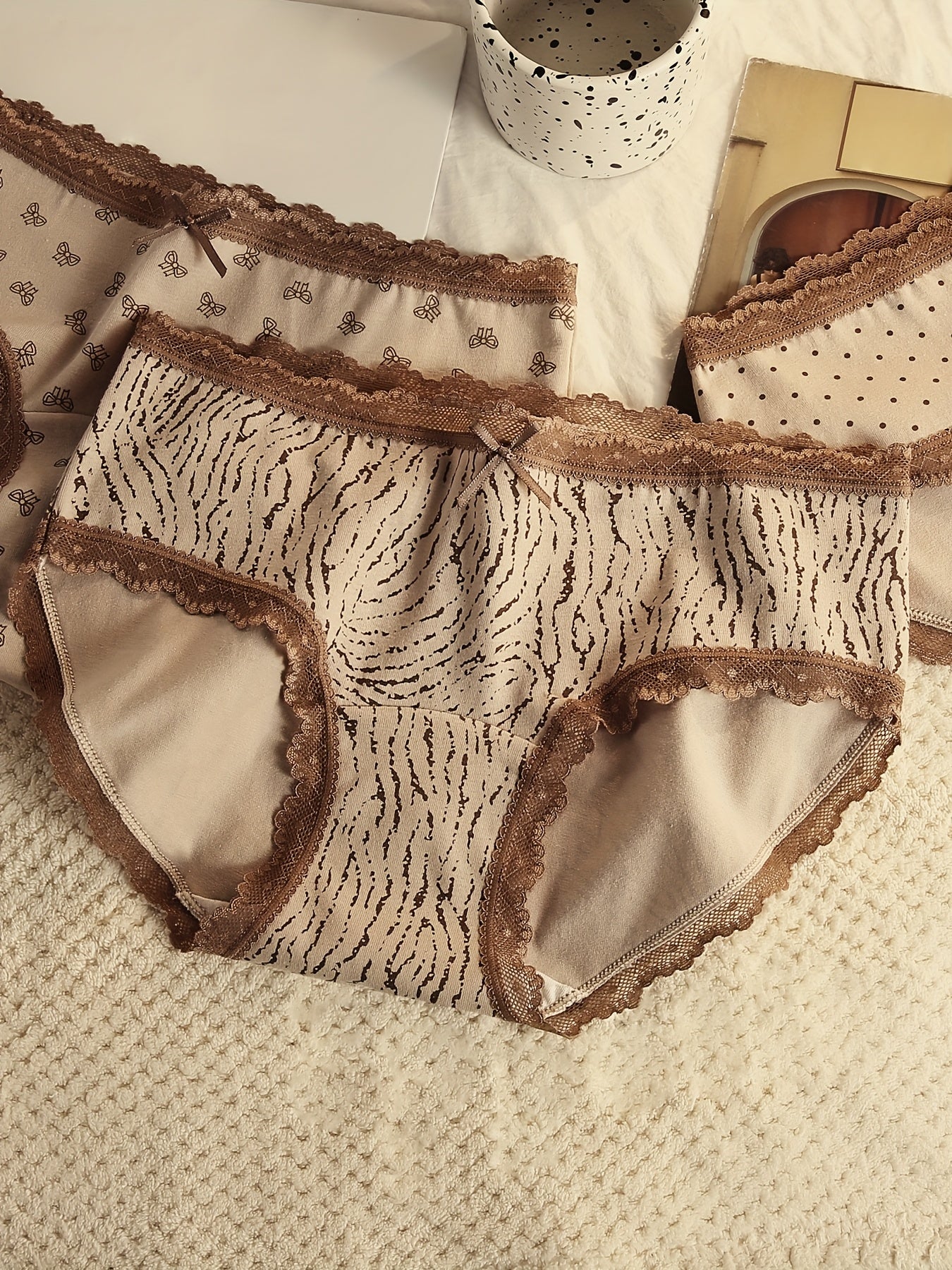 {6pcs} Mid-Rise Briefs - Leopard & Tiger Stripe Print Panties with Lace Trim