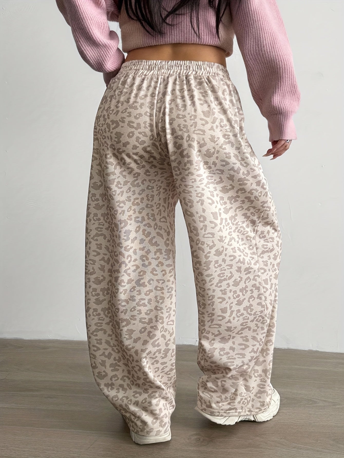 Leisure Pants with Color Block Leopard Print