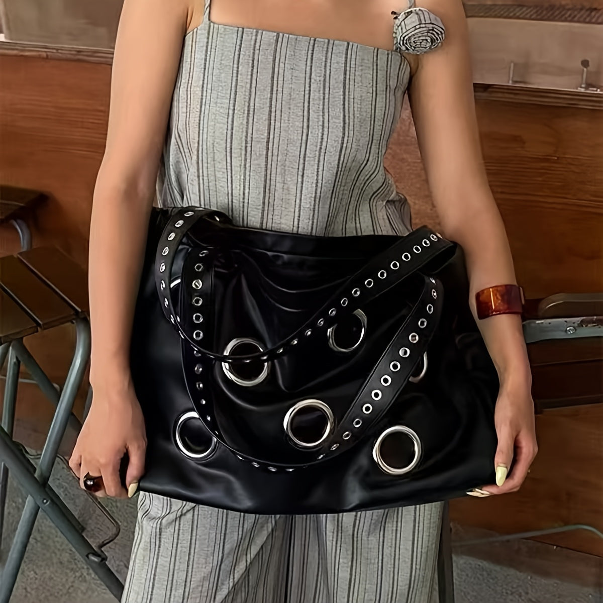 Vintage Large Capacity Rivet Eyelet Decor Underarm Shoulder Bag, Fashionable Large Capacity Rivet Eyelet Decor Handbag, Large Capacity Punk Style Rivet Decor Tote Bag, High-Quality PU Material, Extra Large Capacity, Rivet Eye