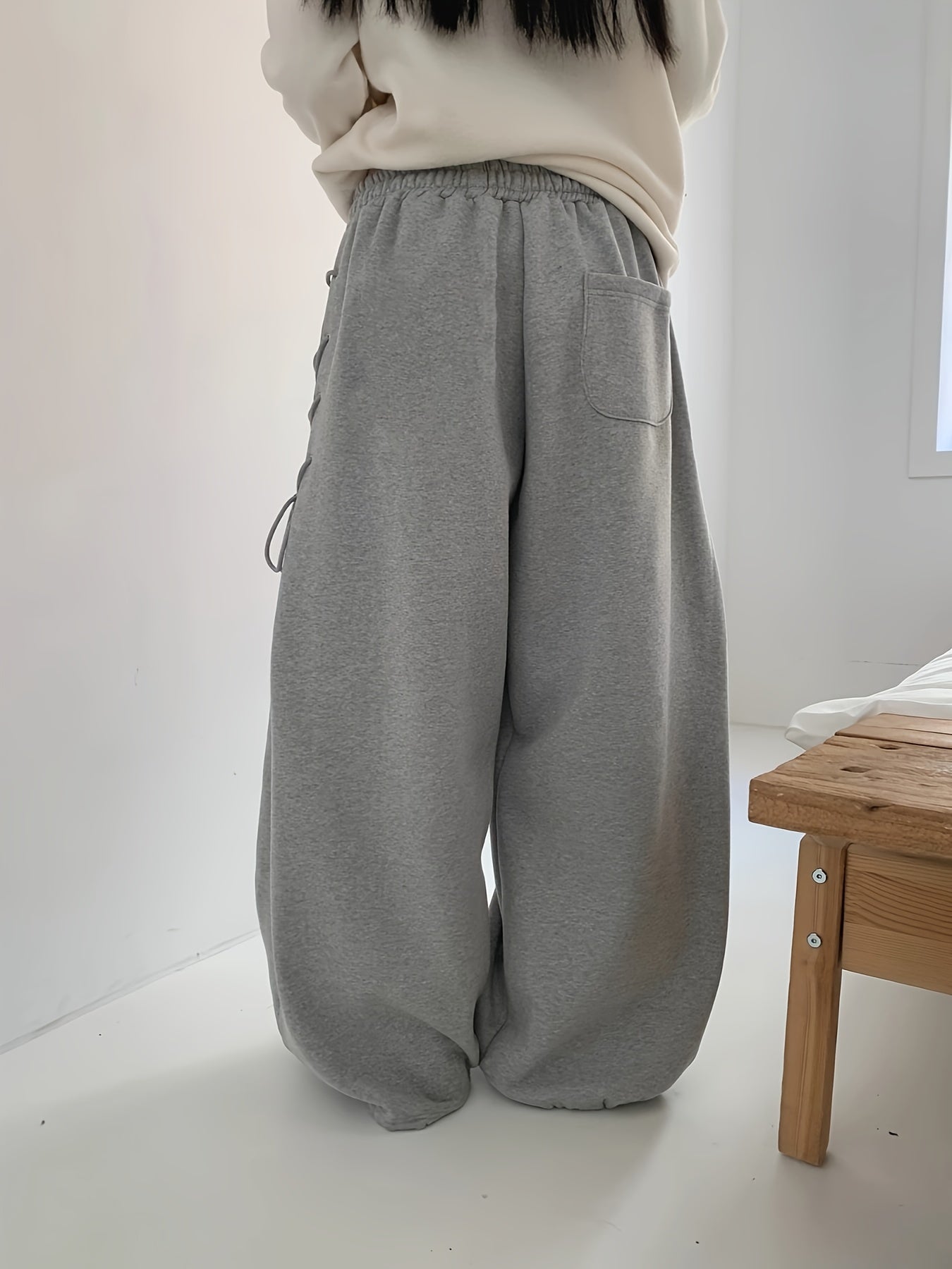 Side Cross Sweatpants