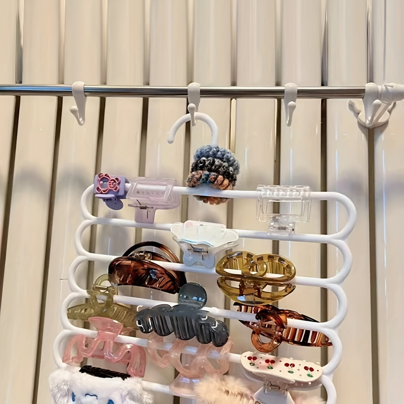 Versatile Wall-Mounted Organizer for Hair Clips, Jewelry & Accessories