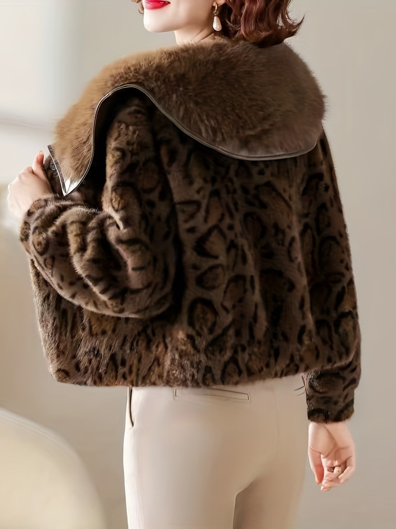 Leopard Print Fur Jacket with Collar & Chest Pockets