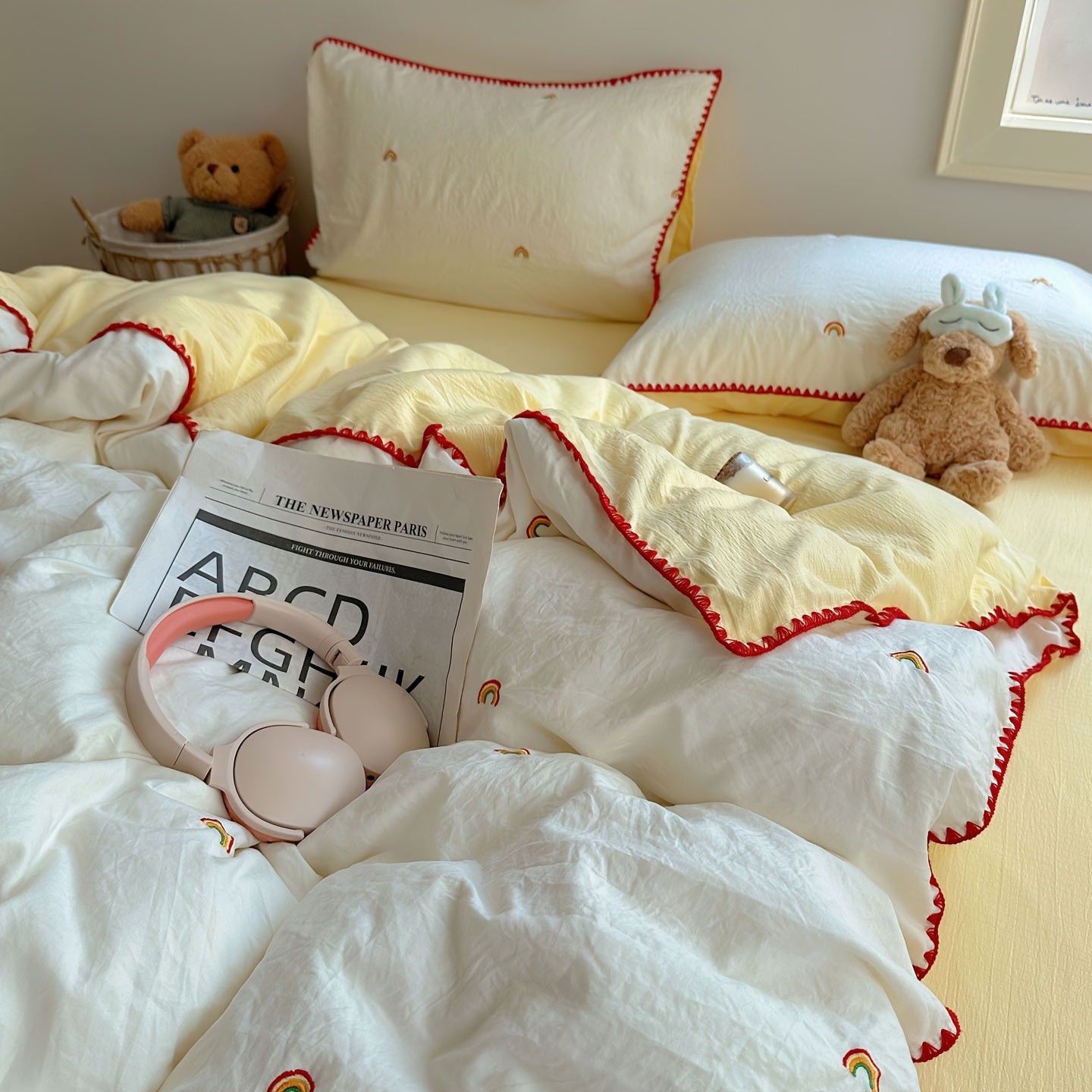 {4pcs} Shell-Edge Embroidery Duvet Set