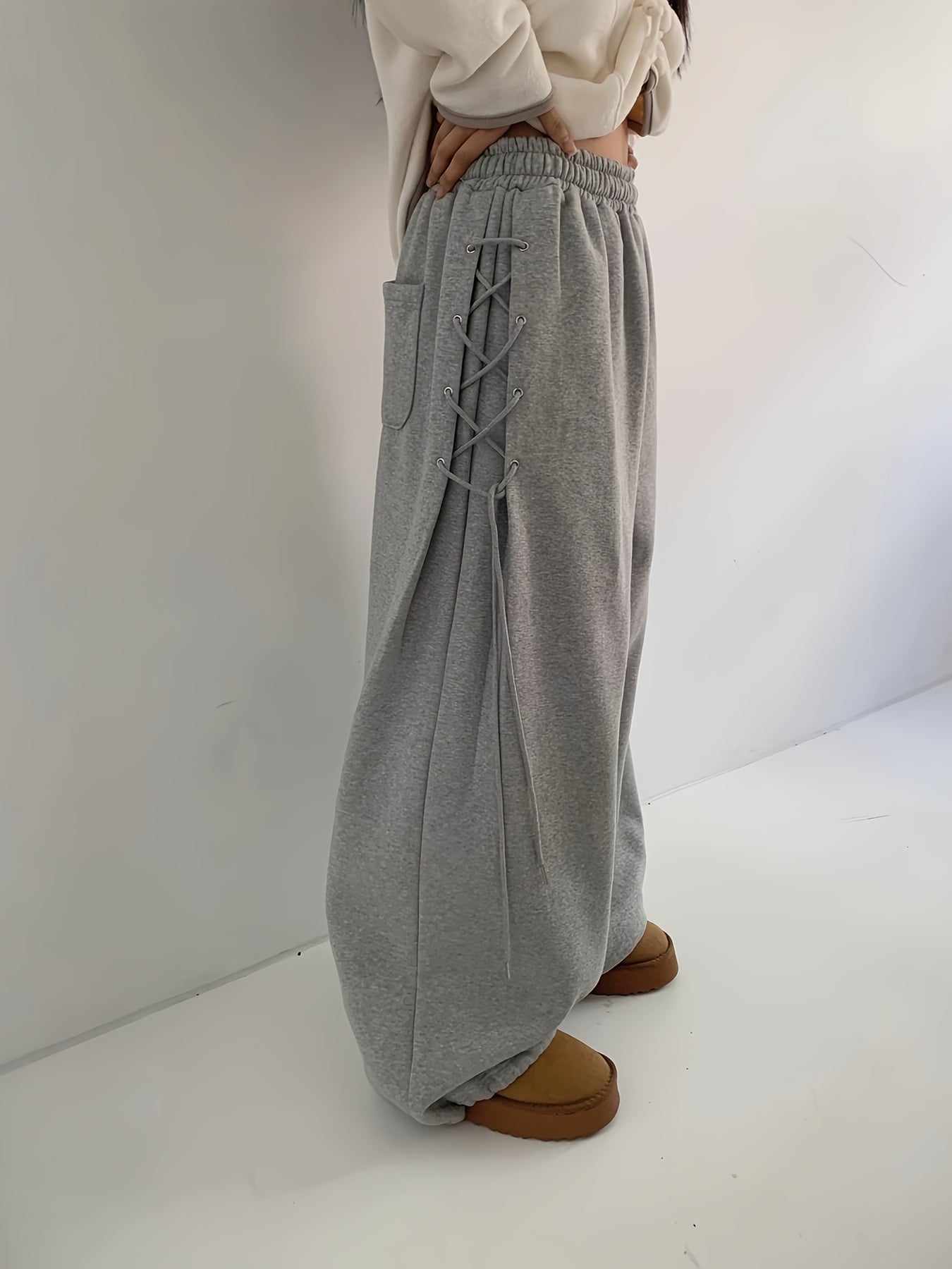 Side Cross Sweatpants