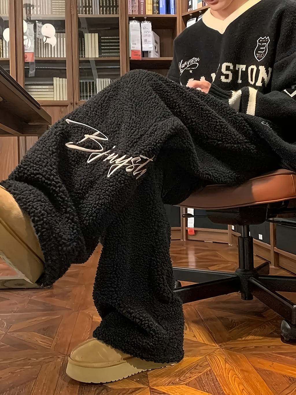 Fleece-Lined Embroidered Casual Pants