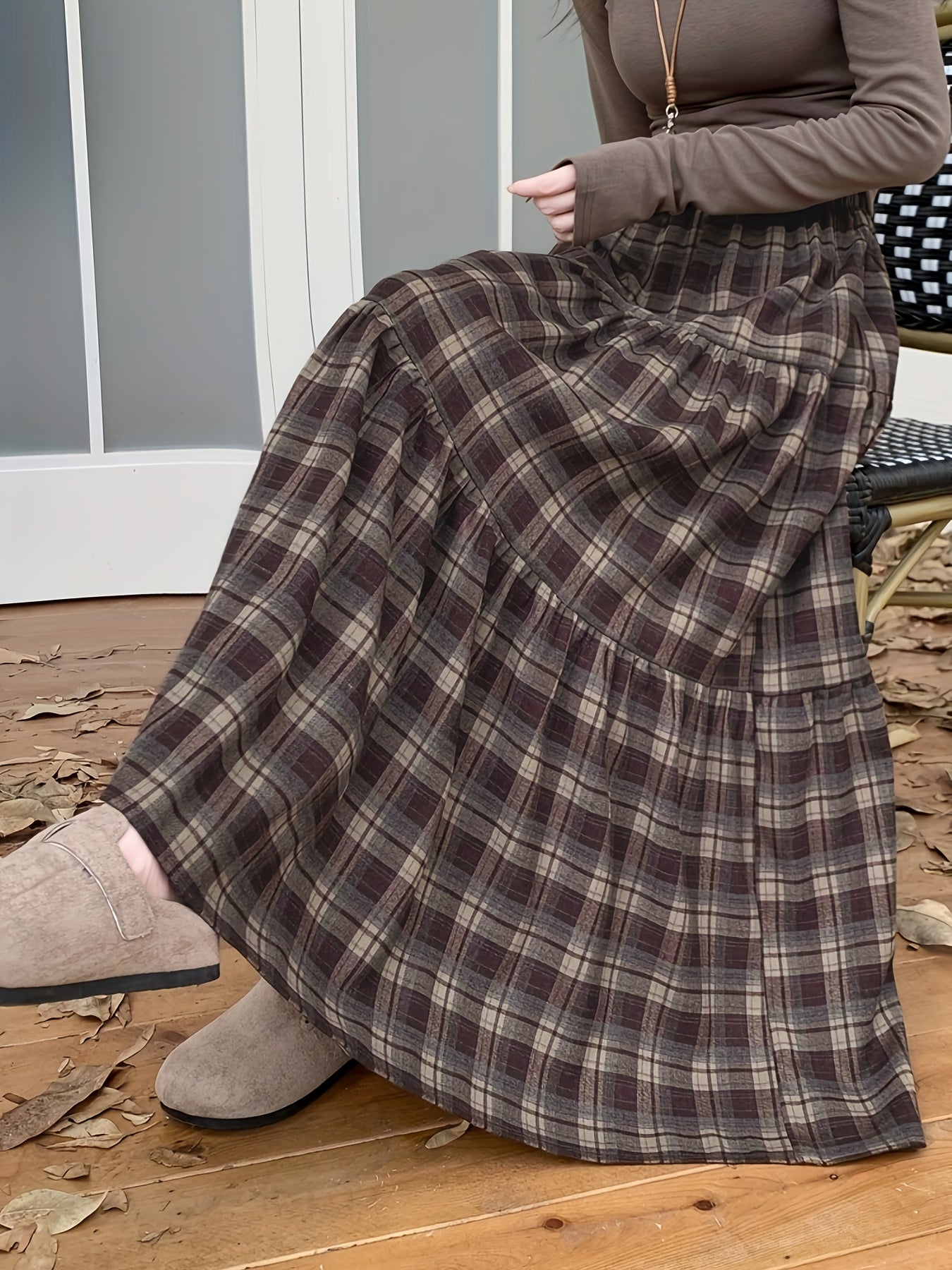 Women'S High-Waisted A-Line Maxi Skirt - Flared Hem, Brown & Black Plaid, Loose Fit Vintage Skirt for Fall/Winter, Casual to Formal Outfits - Non-Belted Waist Everyday & Special Occasion Skirt, Cute Skirts, Winter Fashion, Re