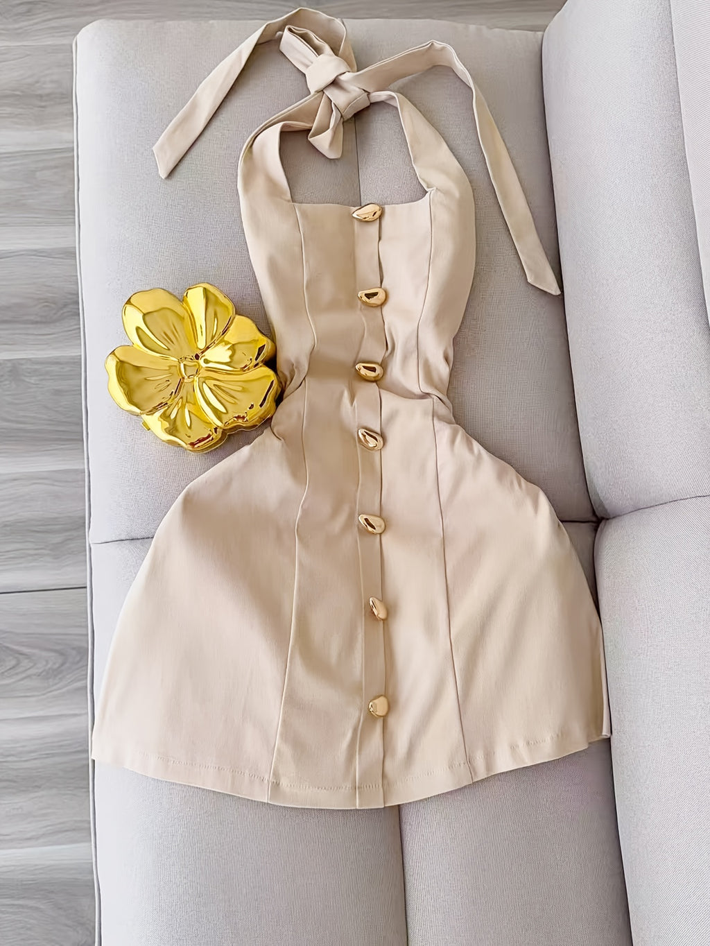 Sleeveless Waist-Cinching Dress with Tie and Button Closure