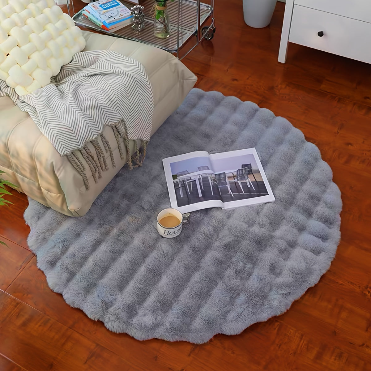 Round Bubble Fleece Rug