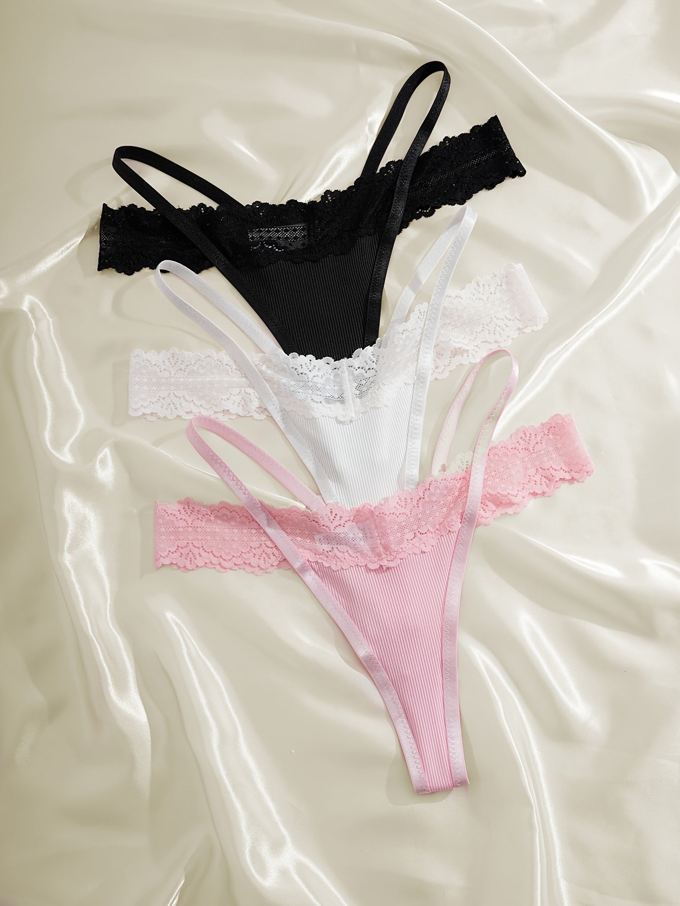 {3pcs} Low-Rise Suspender Lace Bikini Briefs with Double Waistband