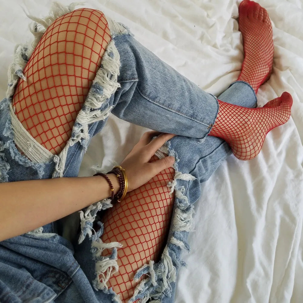 Red Fishnet