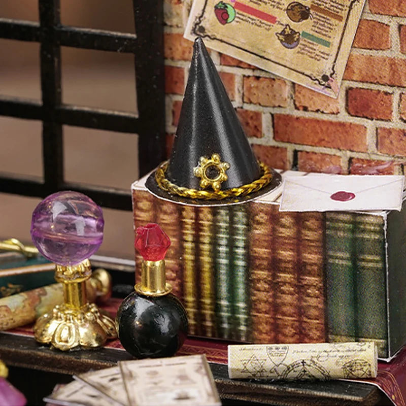 Wooden Miniature Doll House DIY Handmade Assembly Model Building Kit With Dust Cover