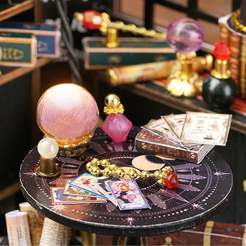 Wooden Miniature Doll House DIY Handmade Assembly Model Building Kit With Dust Cover