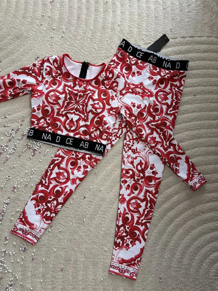 Sports Suit Designer Round Neck Long Sleeved Top Tight Pants Two-piece Set