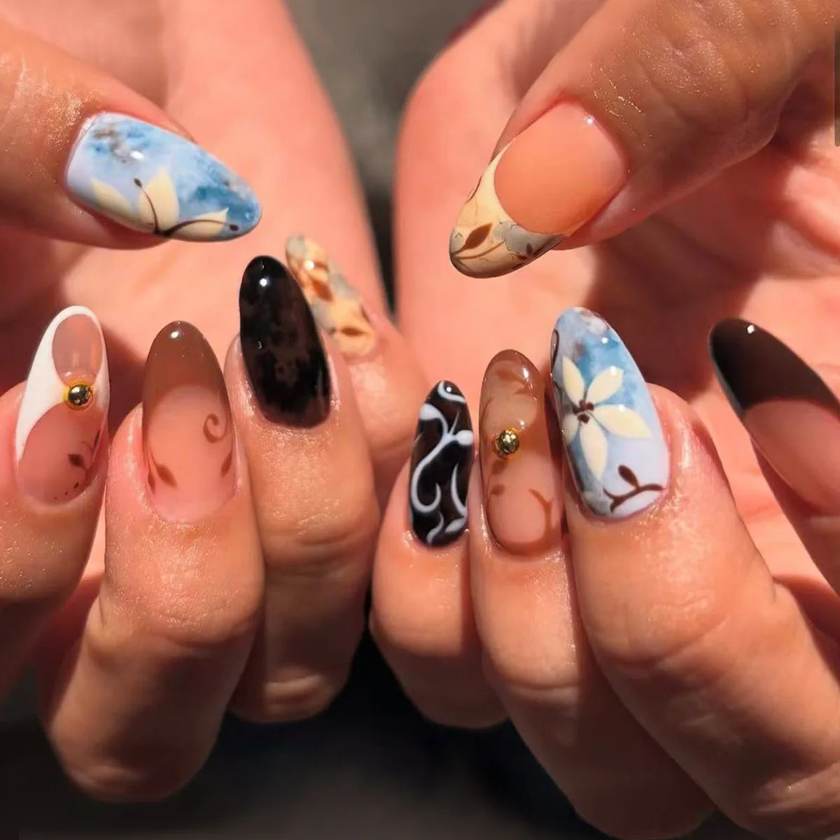 24pcs Vintage Country Style False Nails Cute Cartoon Little Lamb Rabbit Rose Printed Press On Nails Wave Point Bows Fake Nail