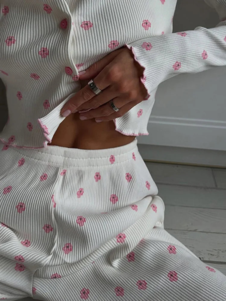 Flower Prints Button Long Sleeve O Neck Pajama Set