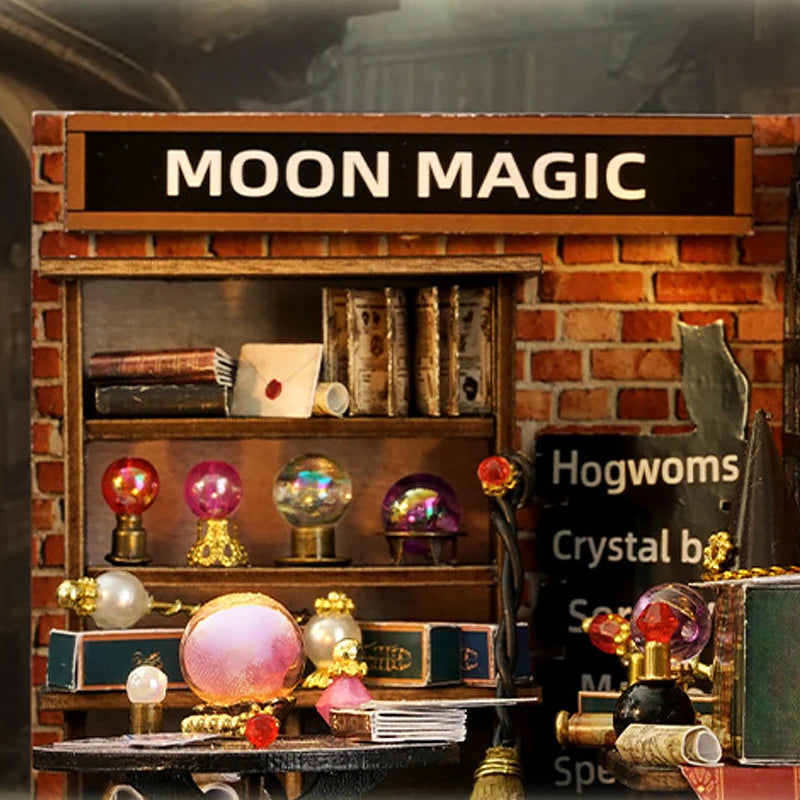 Wooden Miniature Doll House DIY Handmade Assembly Model Building Kit With Dust Cover