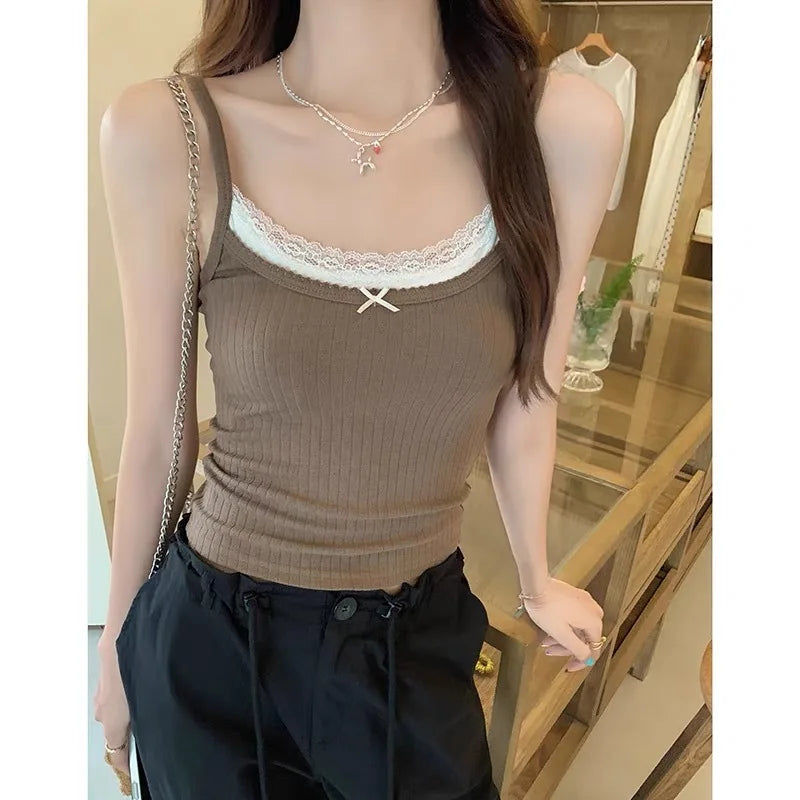 Fake Two Pieces With Chest Pad Lace Patchwork Cami