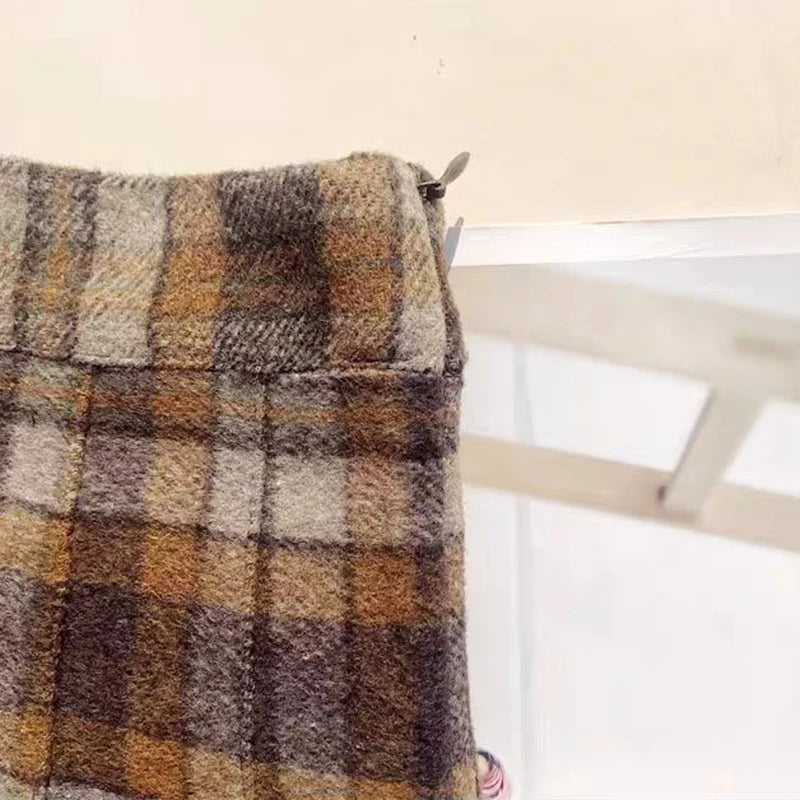Plaid Woolen Pleated Skirt