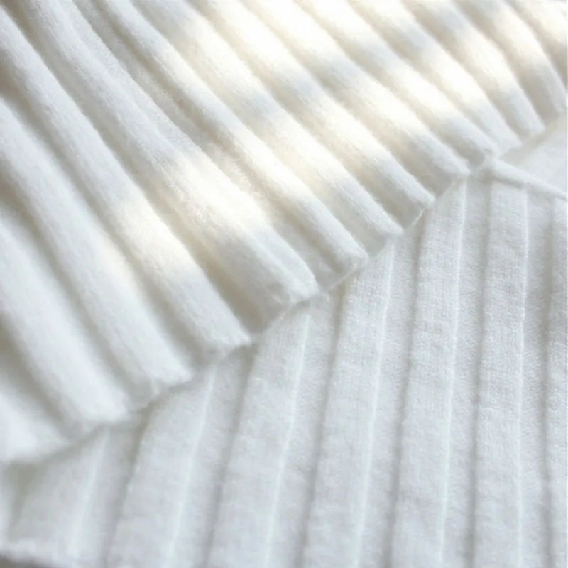 Loose Fit Knitted Pullover Turtleneck