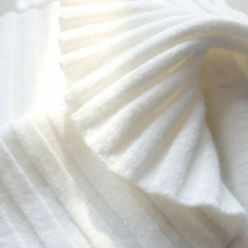 Loose Fit Knitted Pullover Turtleneck