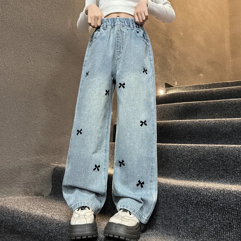 2026 Spring Child Casual Jeans with Bow Embroidery for Girl Fashion High Street Denim Pants Kids High-waisted Jeans Trousers
