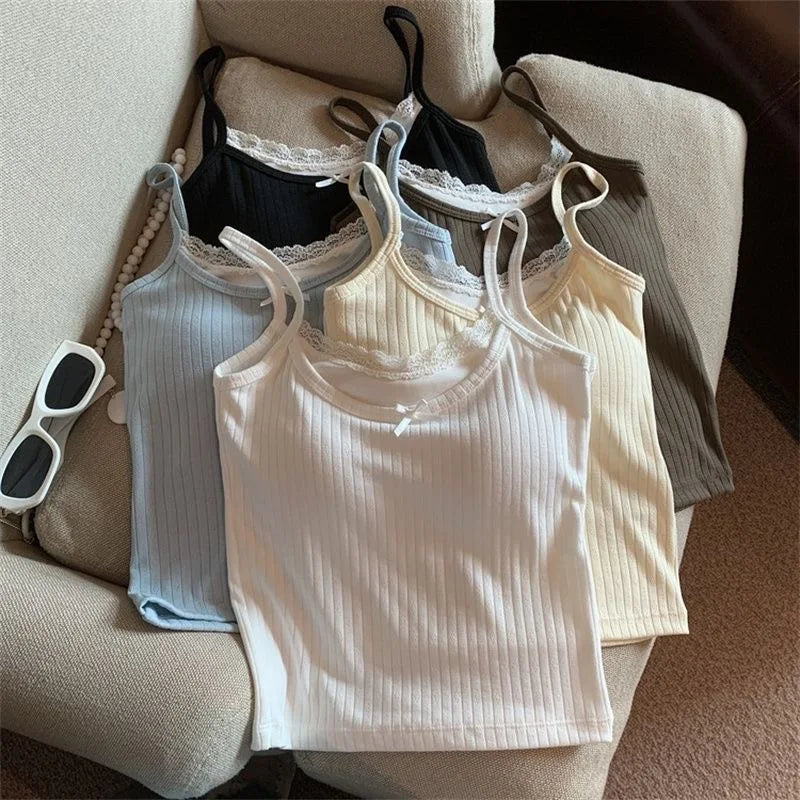 Fake Two Pieces With Chest Pad Lace Patchwork Cami