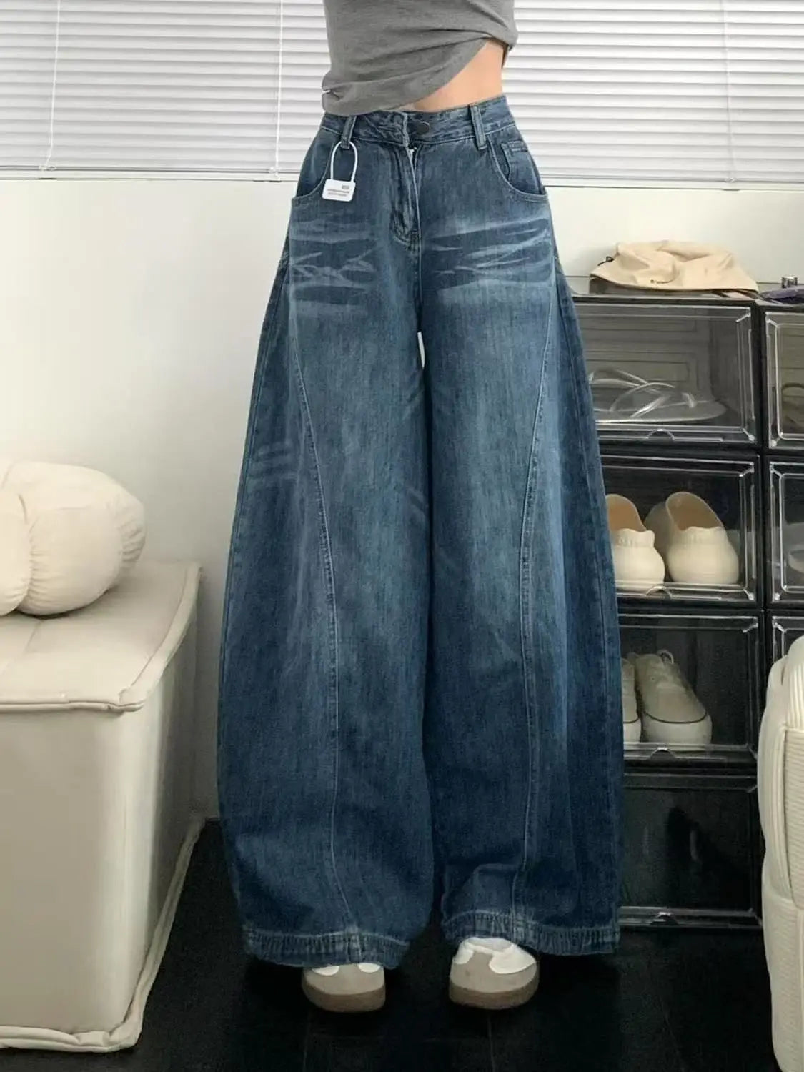Vintage Curved Hem Jeans
