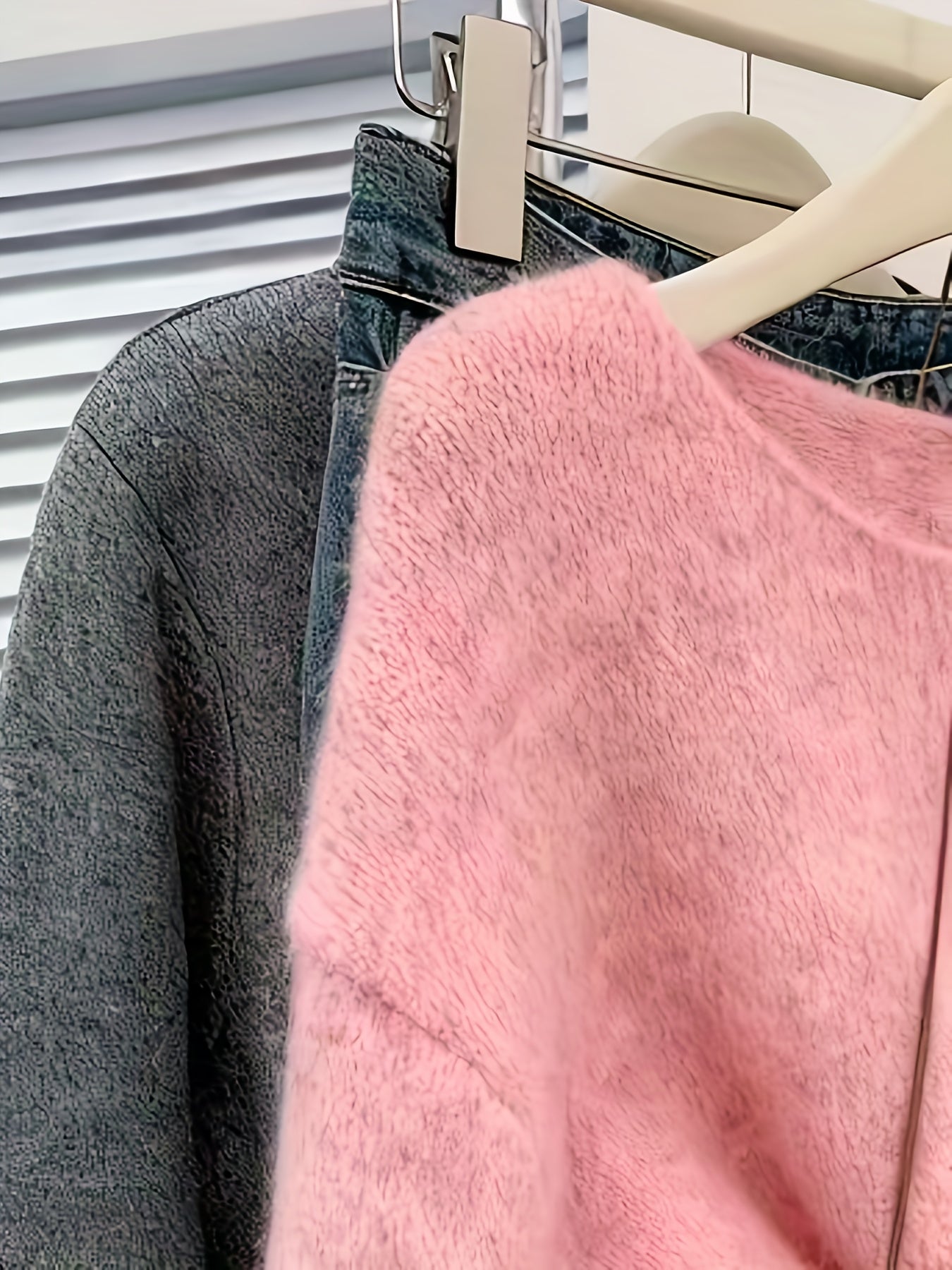 2025 New Christmas Casual Versatile Pullover Soft Short Sweater for Women Autumn Winter Base Layer