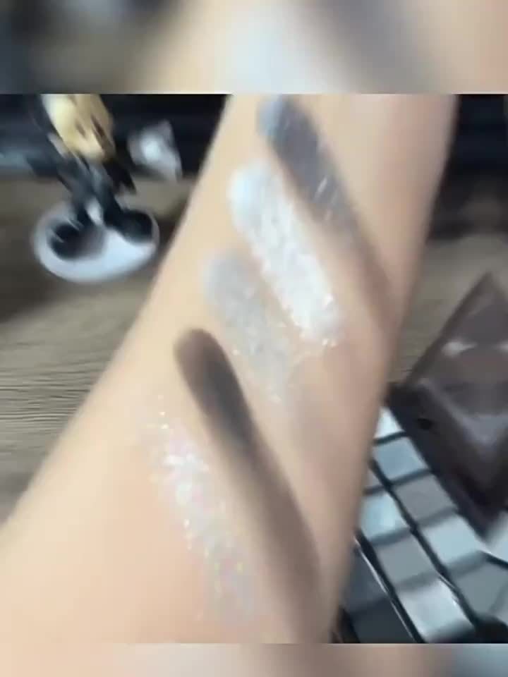 Black Smoky Eyeshadow Tray