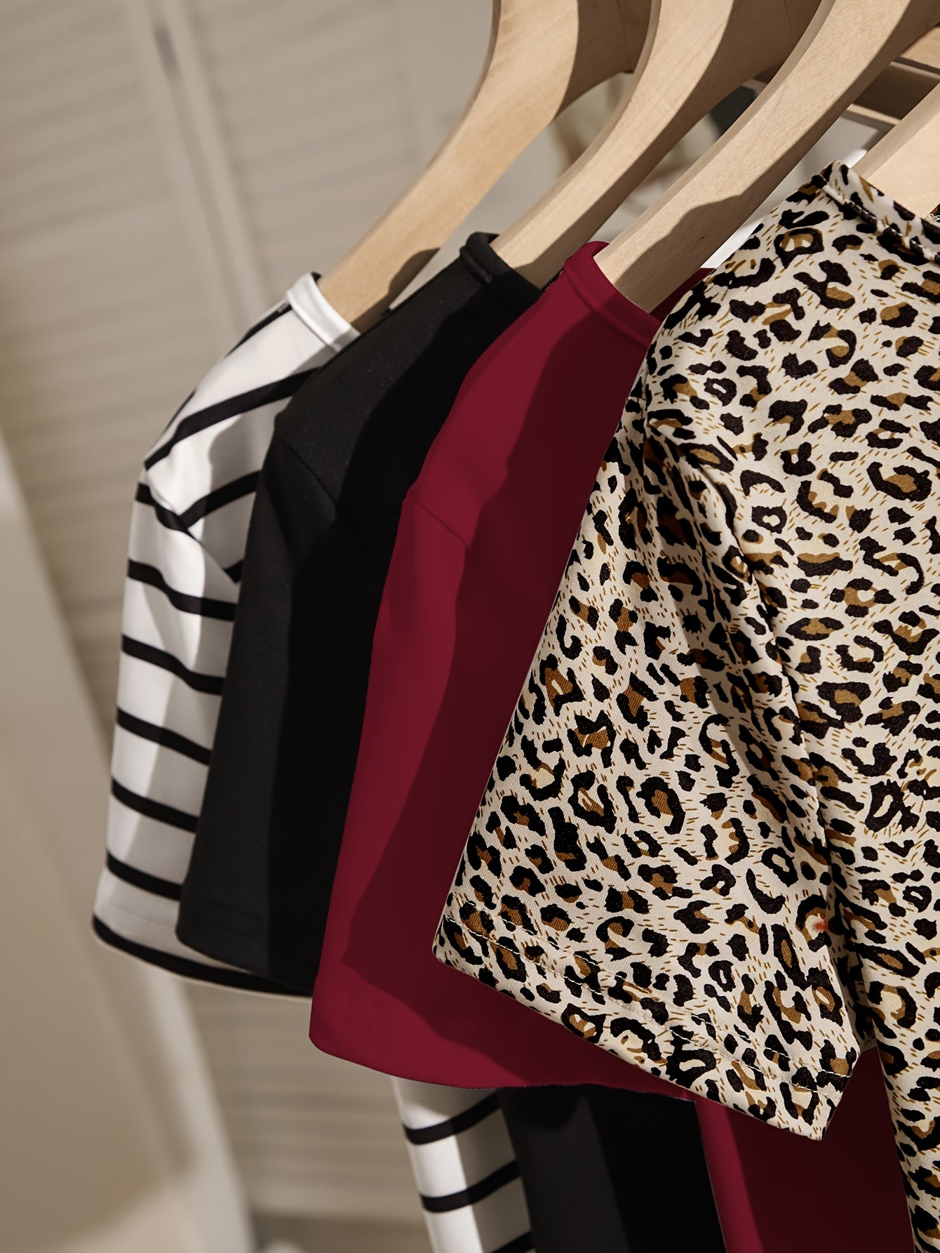 {4pcs} Leopard Print T-Shirt