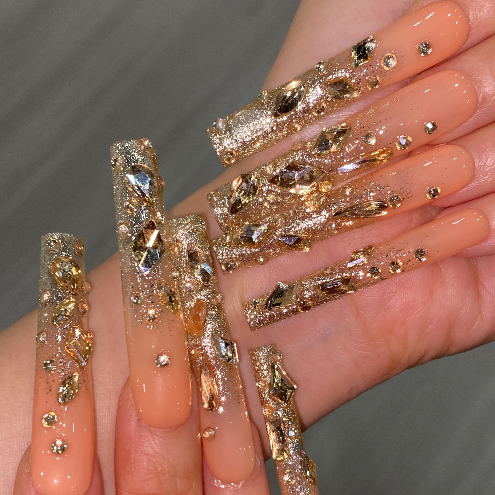 {10pcs} Champagne Golden Full-Coverage Rhinestone Extra-Long Press-On Nails