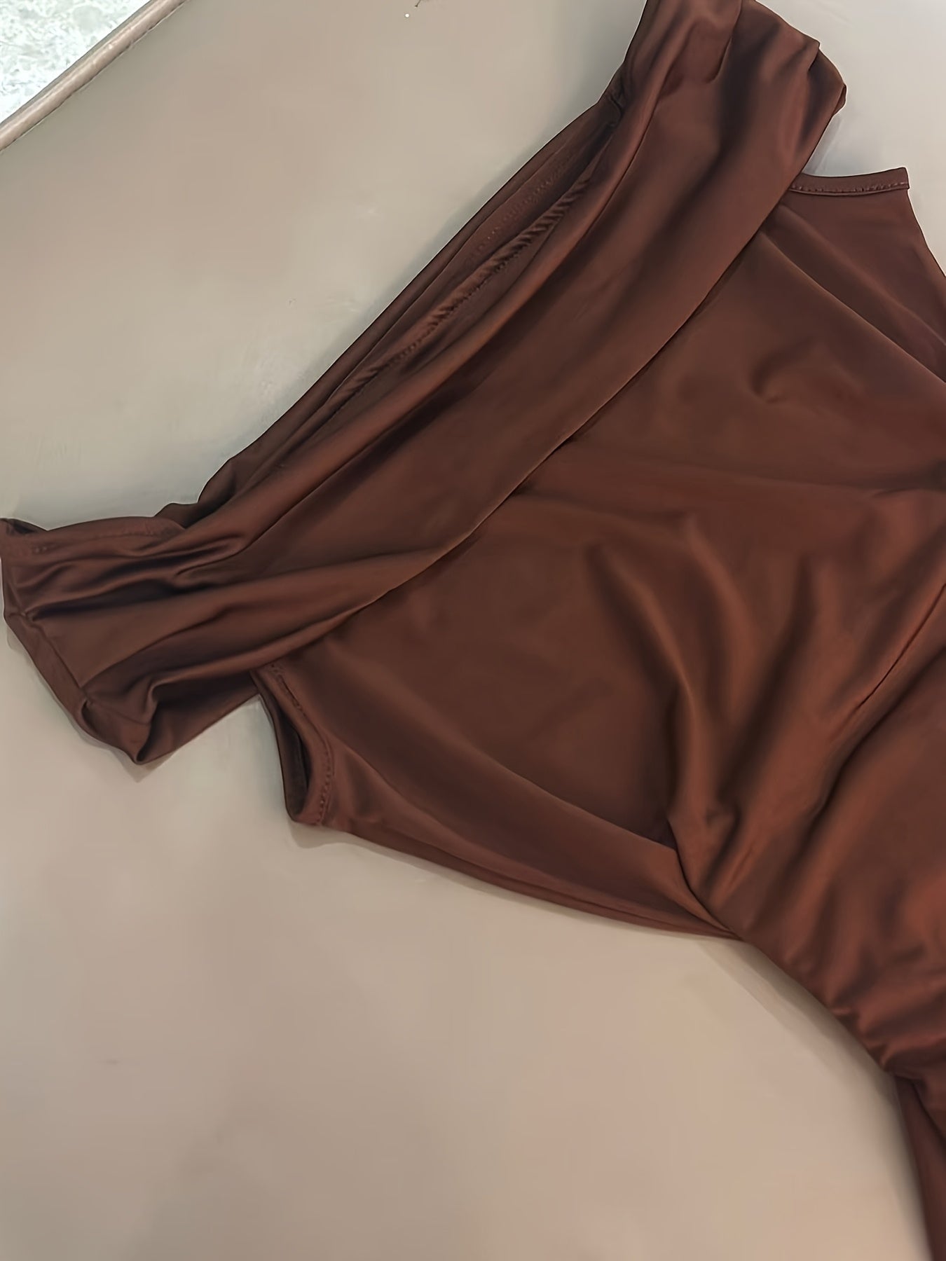 Women's Off-the-Shoulder Short Dress - Rich Brown Mermaid/Bodycon Party Wedding Guest Dress with -Line Silhouette, Short Length & Sleeveless Design - Machine Washable Elegant Evening Gown for Prom, Events, Dresses For Women,