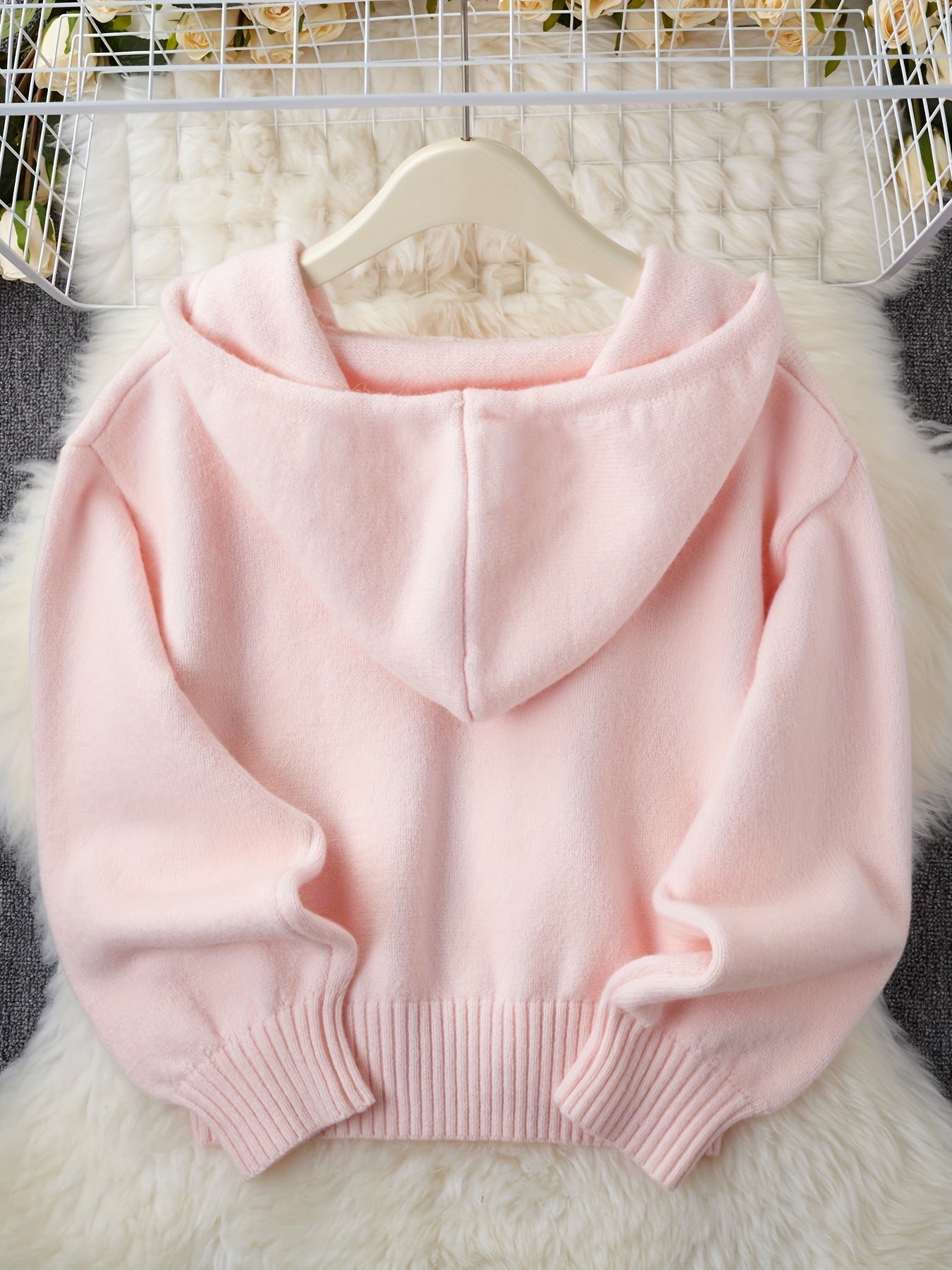 Women's Oversized Hooded Sweatshirt with Red Heart Patch - Cozy Long Sleeve Pullover, Medium Stretch Fabric, Drawstring Hood & Ribbed Cuffs for Fall Winter Casual Wear, Seasonal Wardrobe, Chic Pullover, Durable Construction,