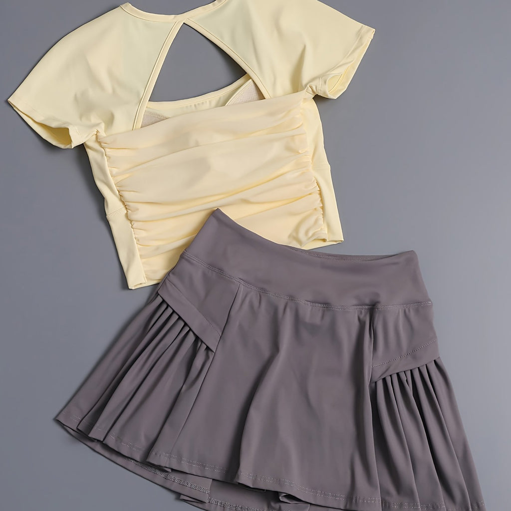 A Stylish Two-Piece Sports Outfit